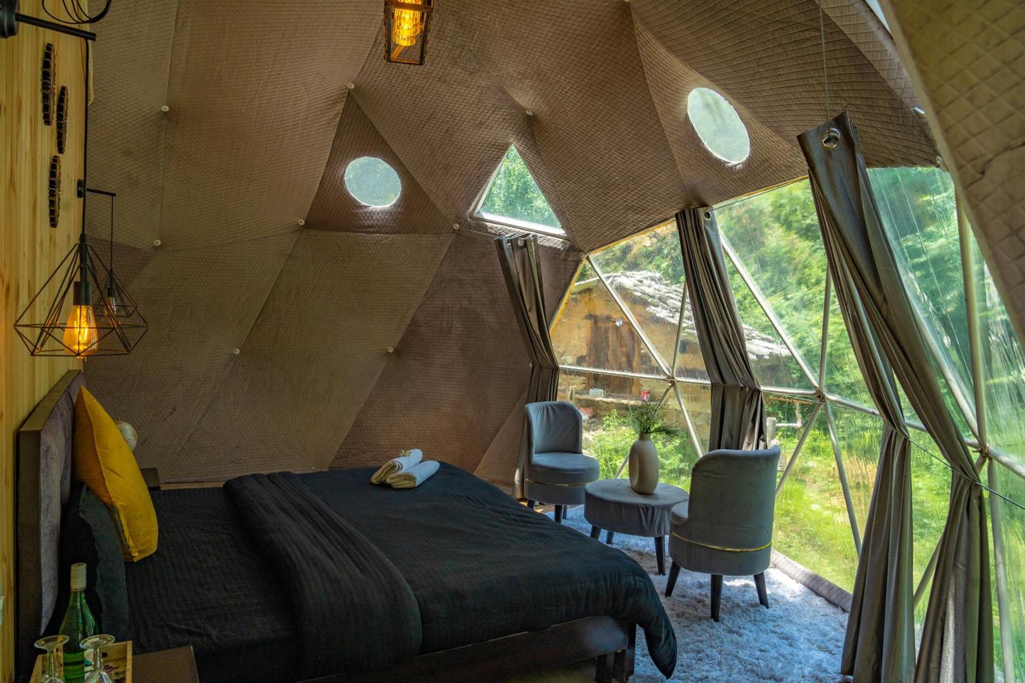 Whoopers Boutique Resort Jibhi Exteriör bild