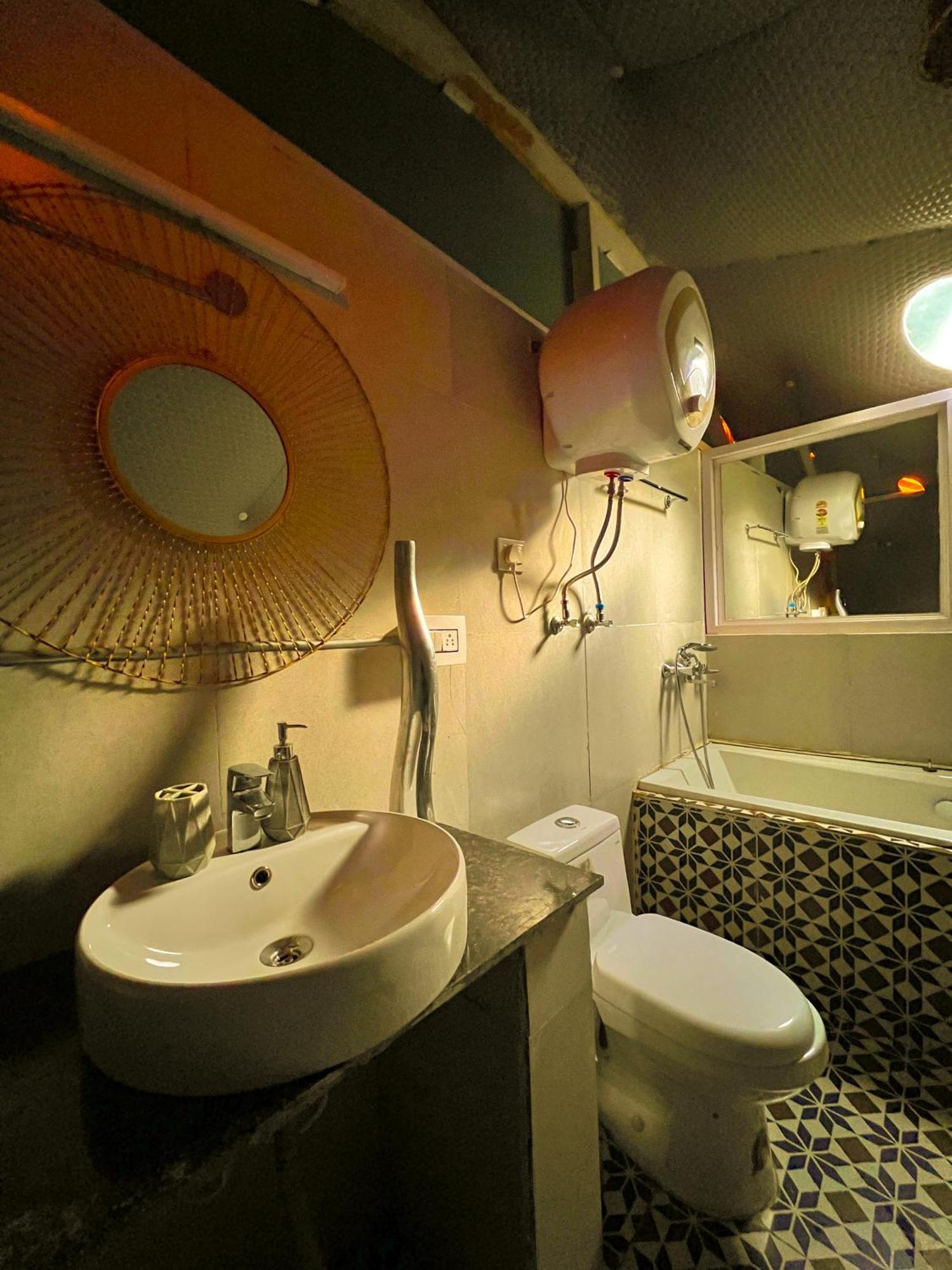Whoopers Boutique Resort Jibhi Exteriör bild